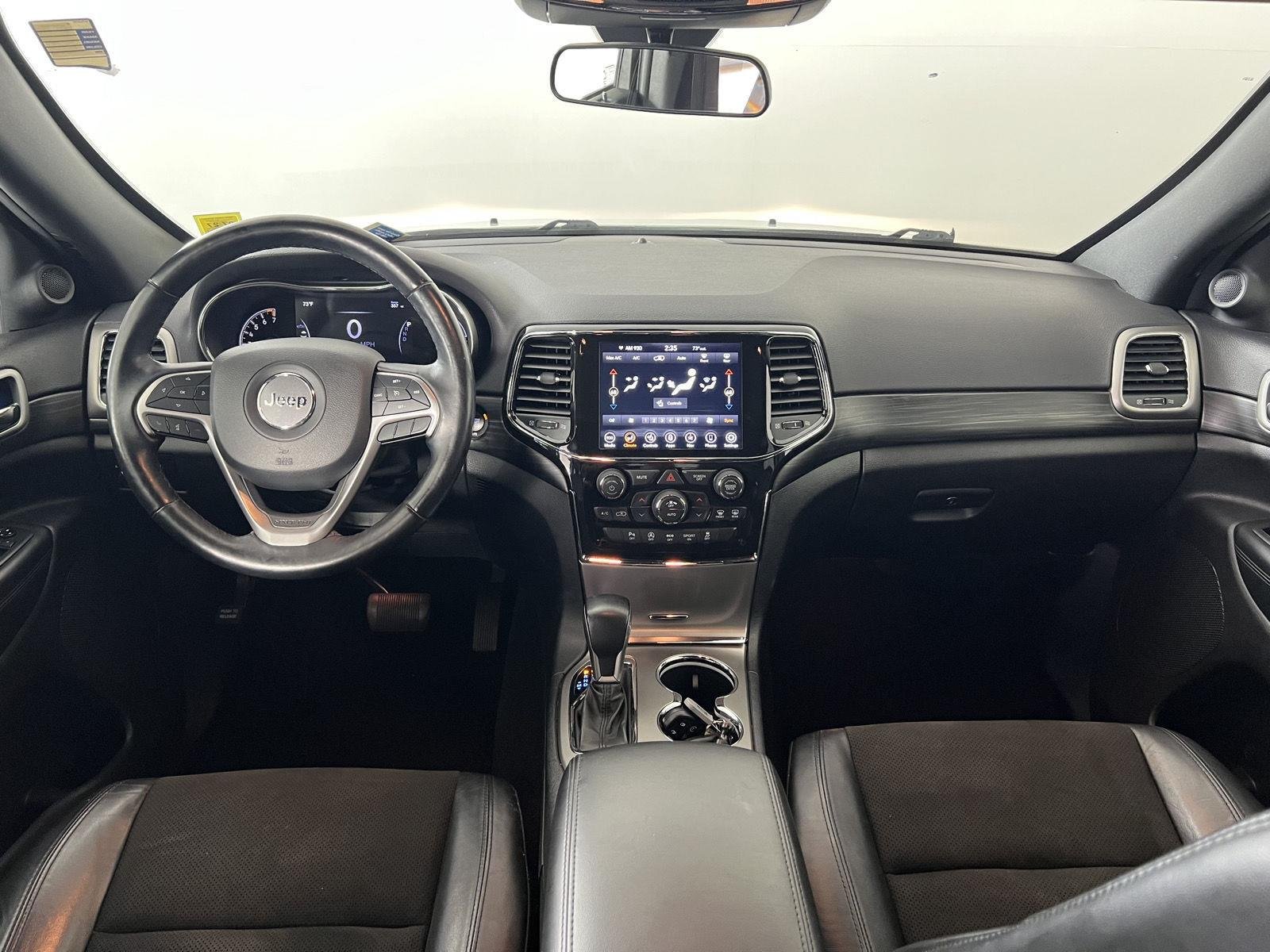 Used 2021 Bright White Clearcoat Jeep Laredo X image 26