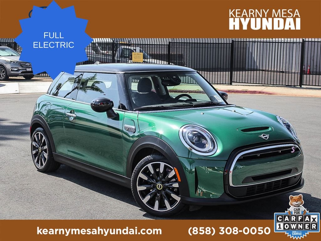 Used 2024 British Racing Green MINI Signature image 1