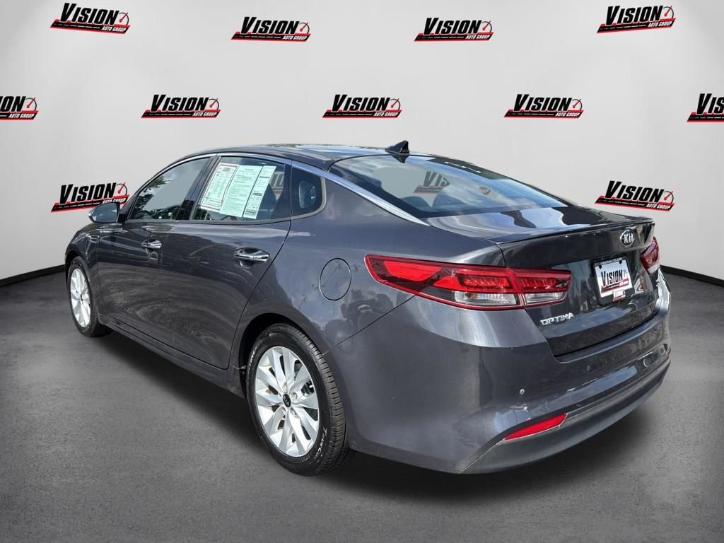 Used 2018 Gray Kia S image 8