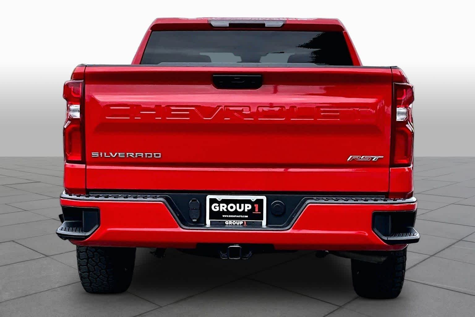Used 2022 Red Hot Chevrolet RST image 5