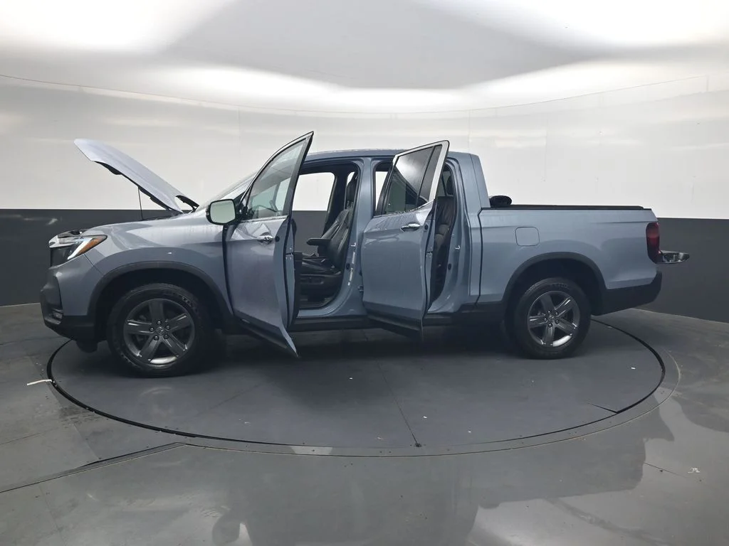 Used 2023 Modern Steel Metallic Honda RTL-E image 50