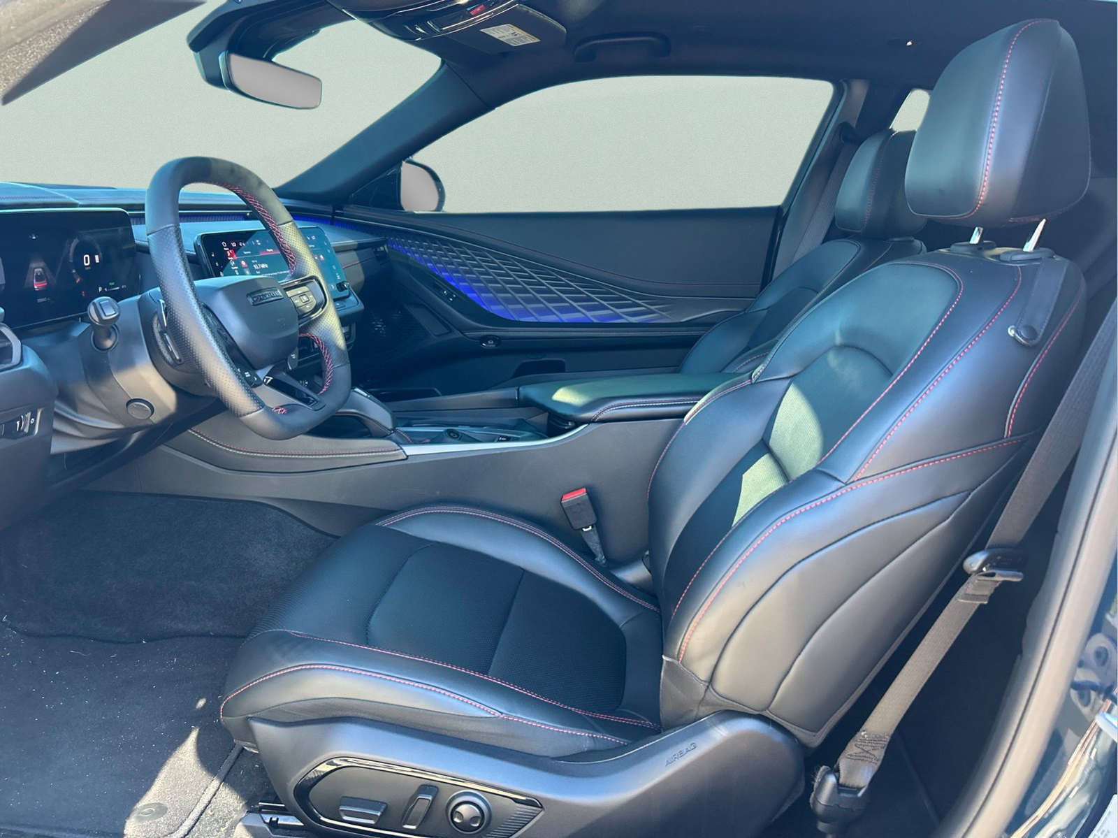 Used 2024  Dodge R/T image 9