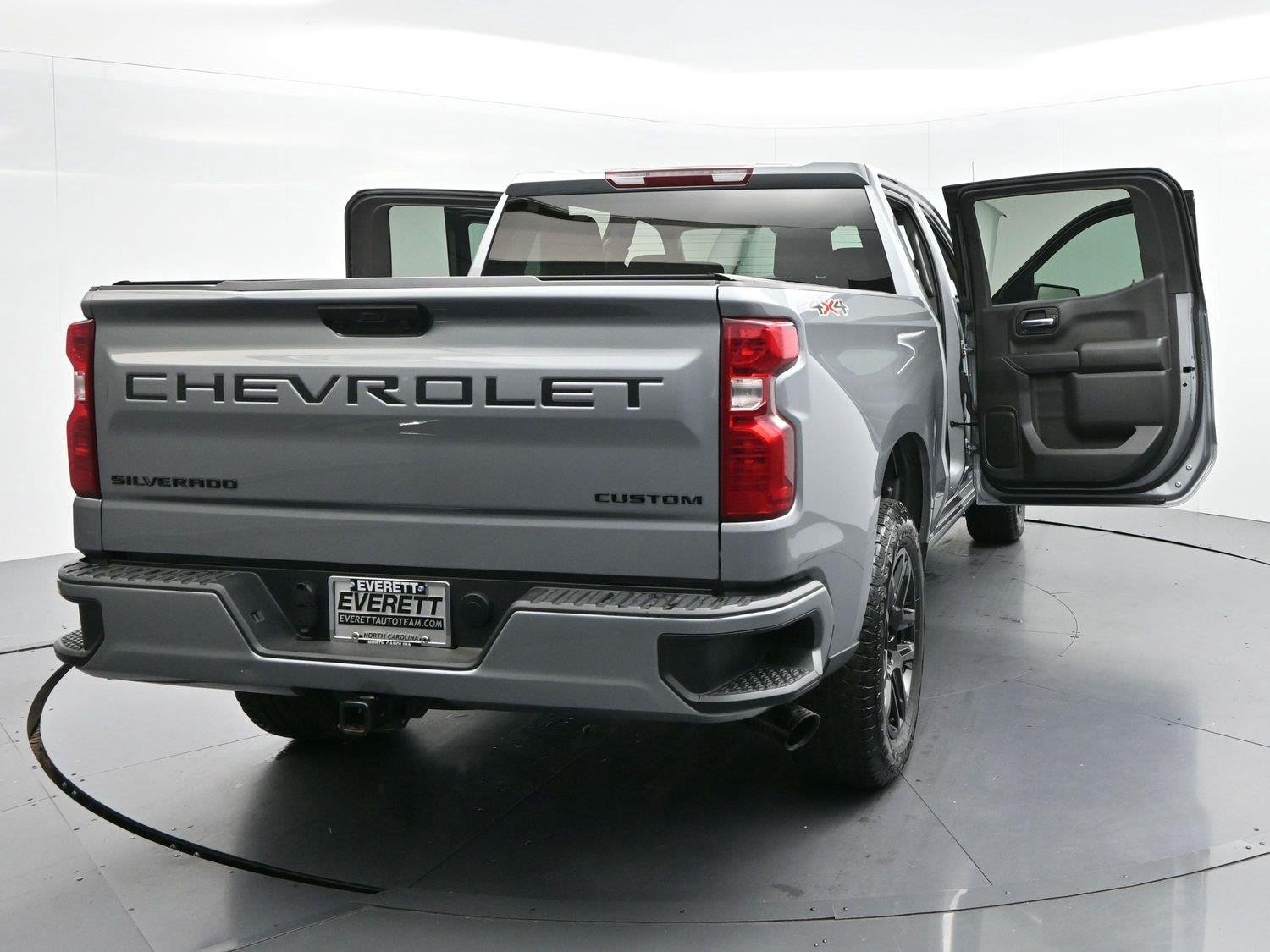 Used 2025 Sterling Gray Metallic Chevrolet Custom image 40