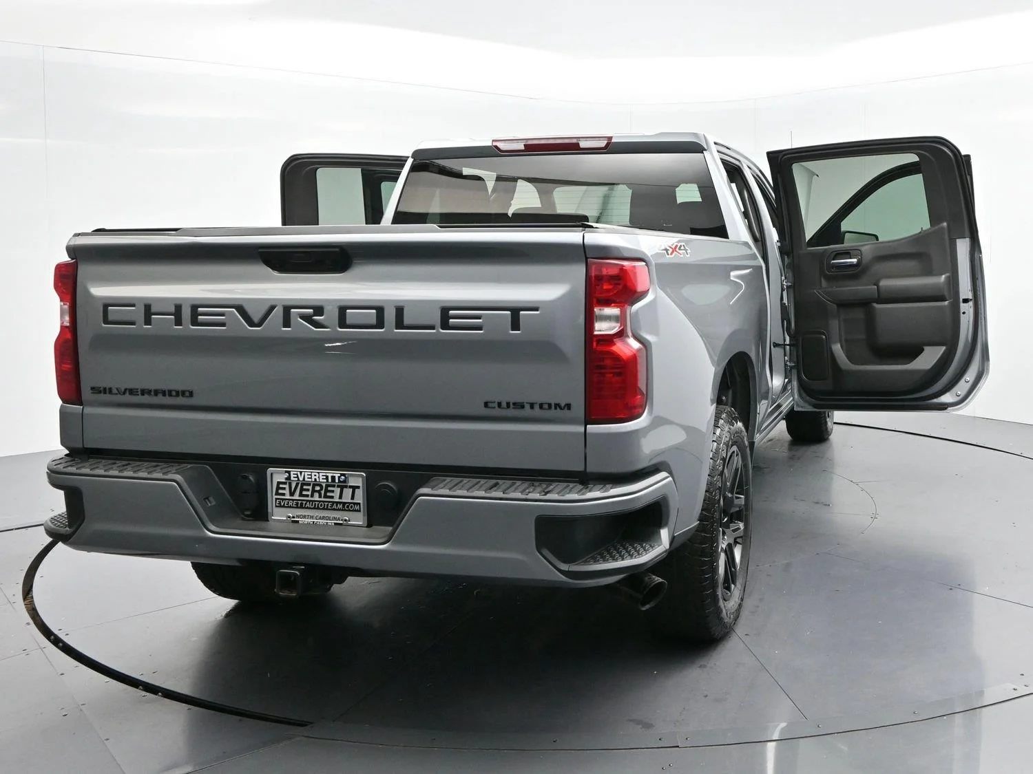 Used 2025 Sterling Gray Metallic Chevrolet Custom image 40