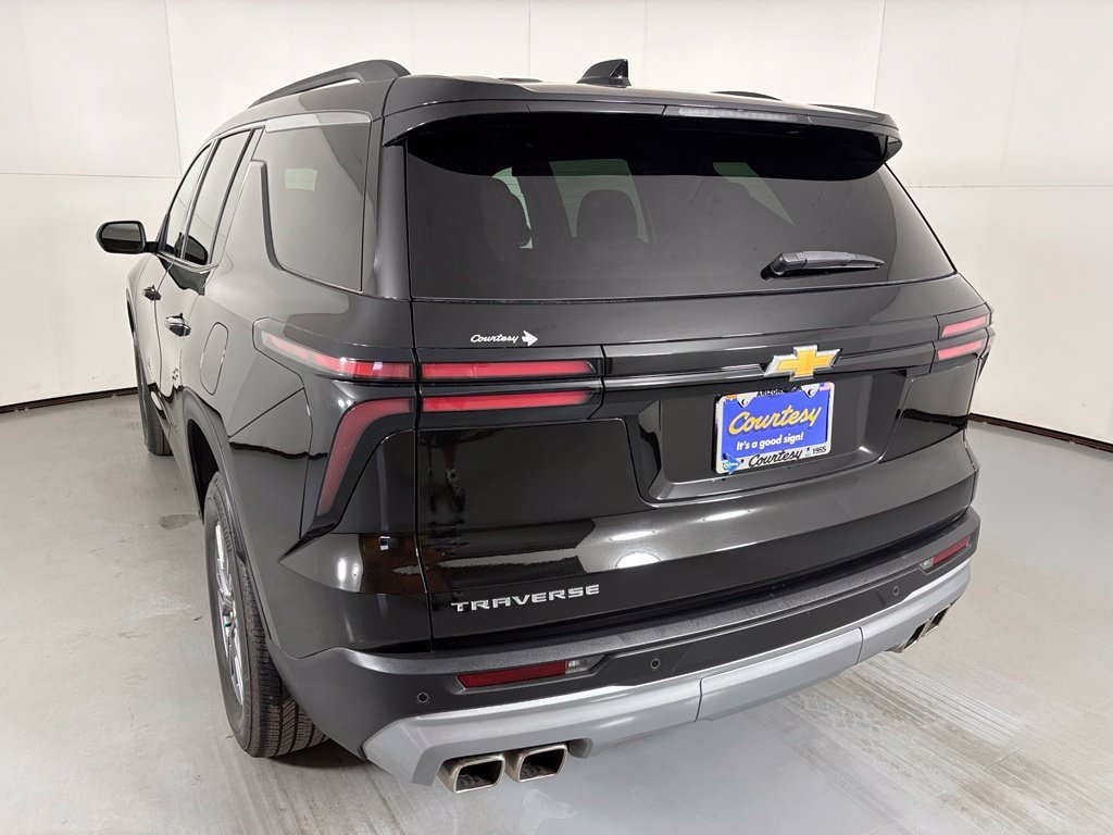 Used 2025 Black Chevrolet LT image 6