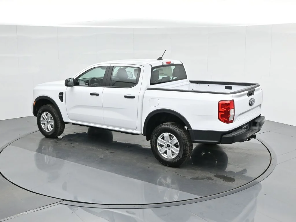 New 2025 White Ford XL image 39