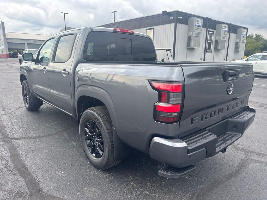 New 2026 Gun Metallic Nissan Crew Cab SV image 6
