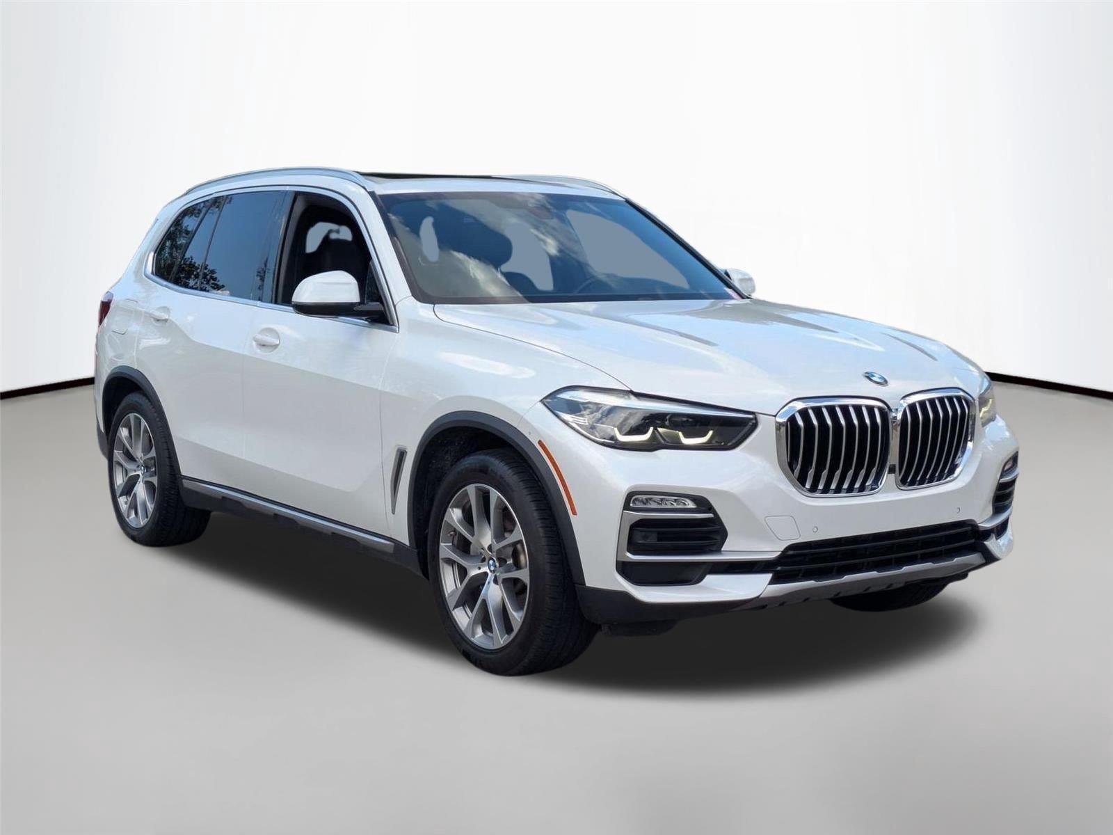 Used 2019 Mineral White Metallic BMW xDrive40i image 3