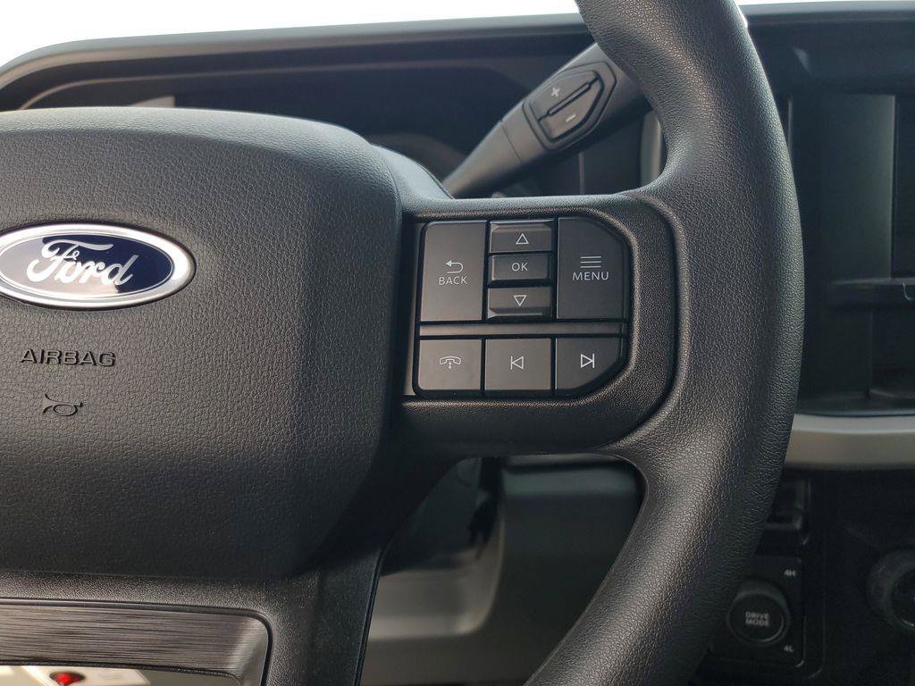 2025 Ford F-550 Super Duty Chassis Cab XL - Photo 15