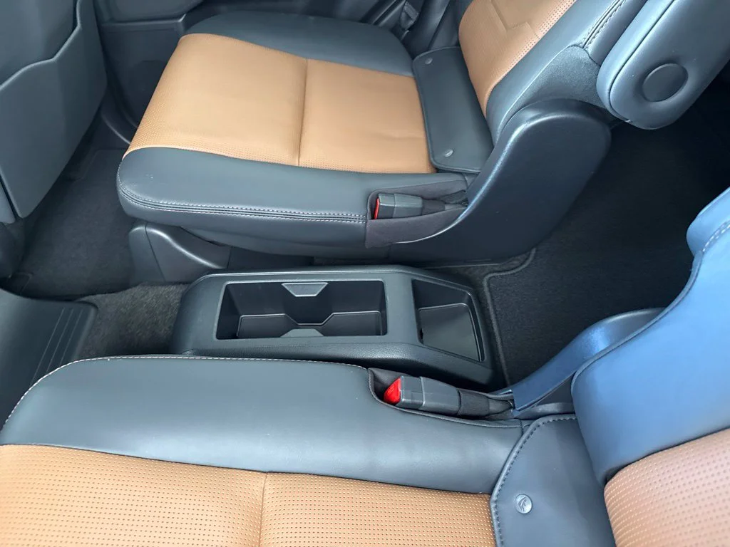 Used 2025 Silver Lexus 550 Luxury+ image 24