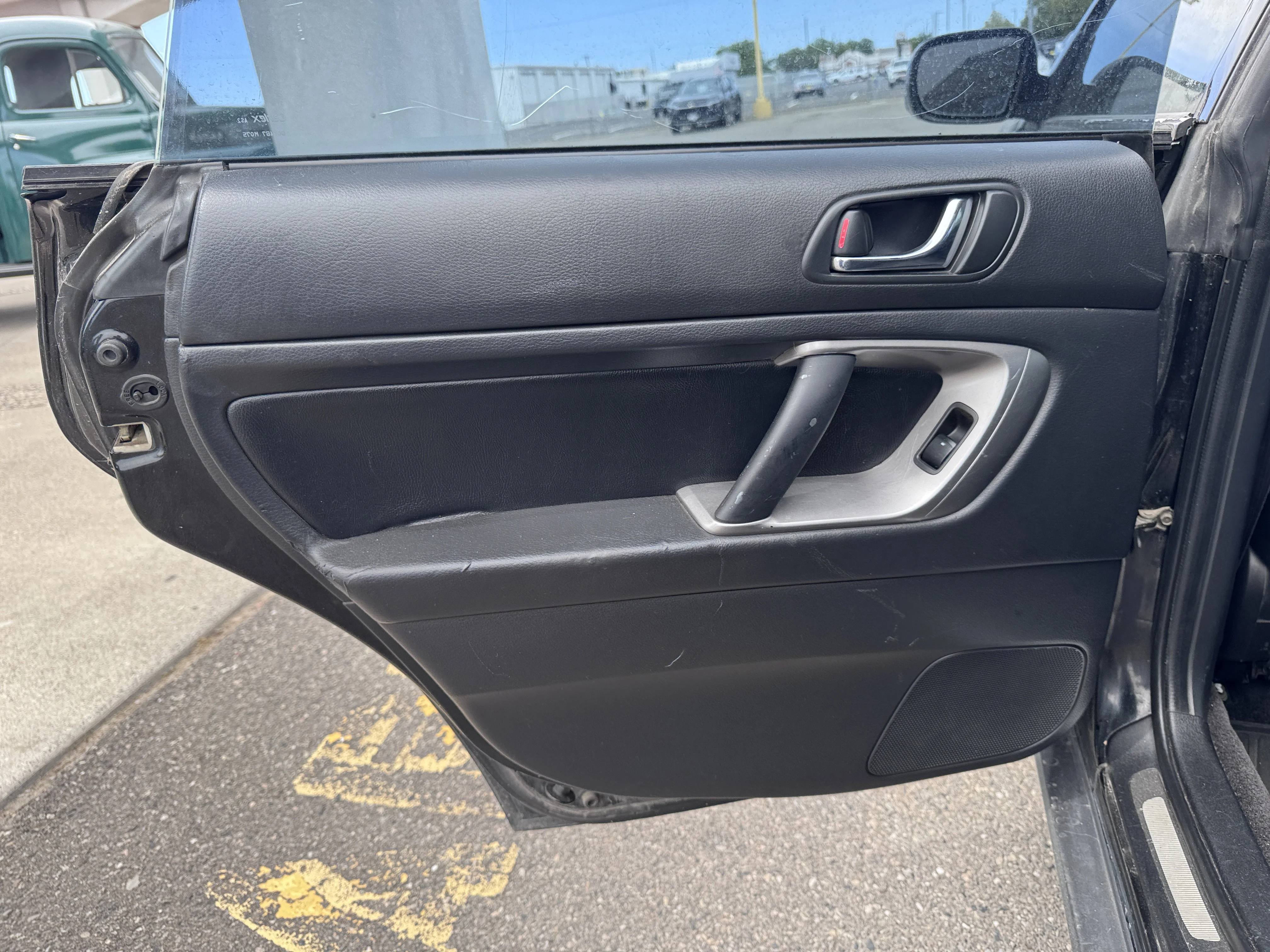 Used 2005  Subaru Outback XT Ltd image 34