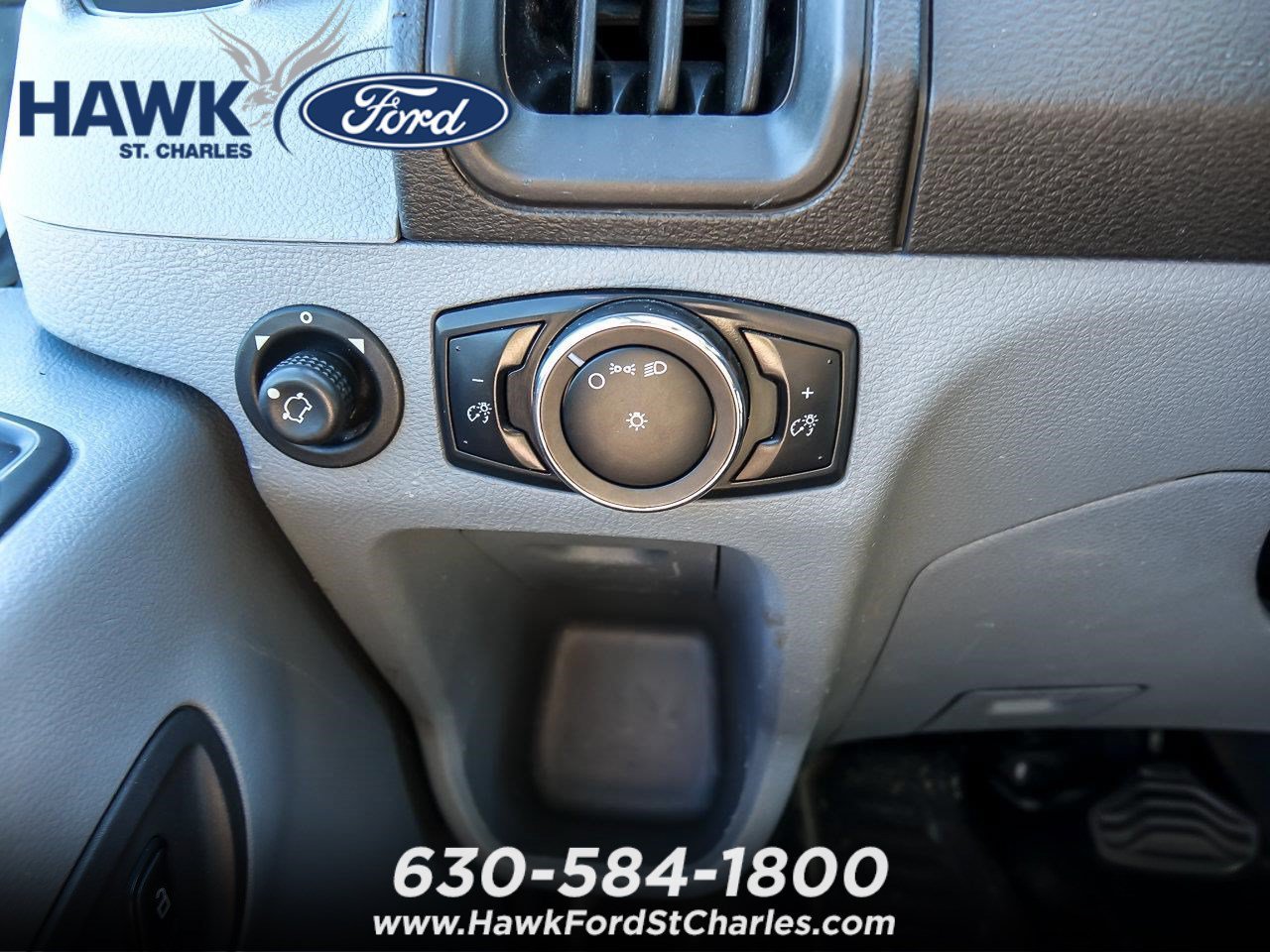 Used 2019  Ford T250 image 20