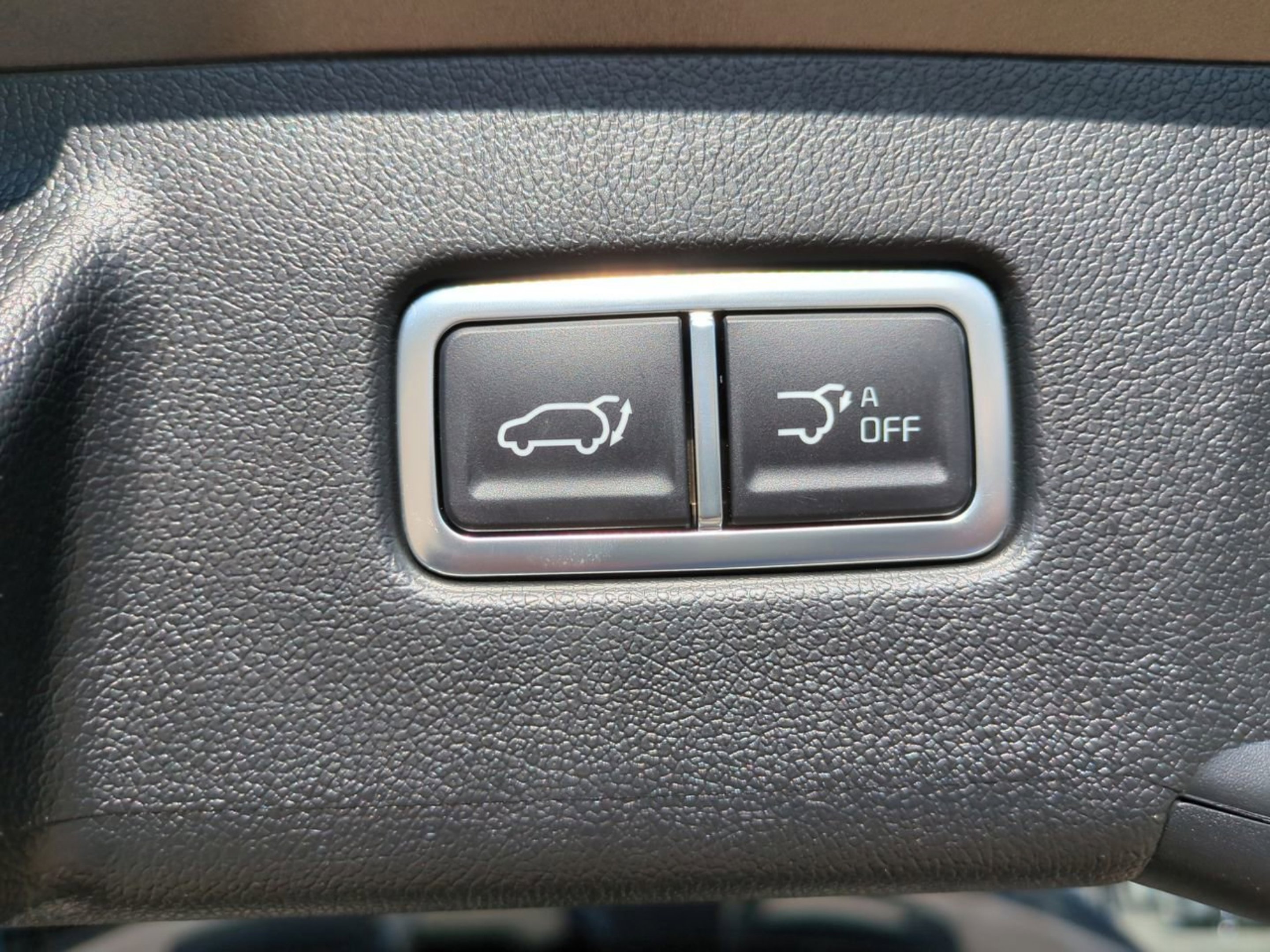 New 2026 Volcanic Sand Kia X-Line SX Prestige image 11