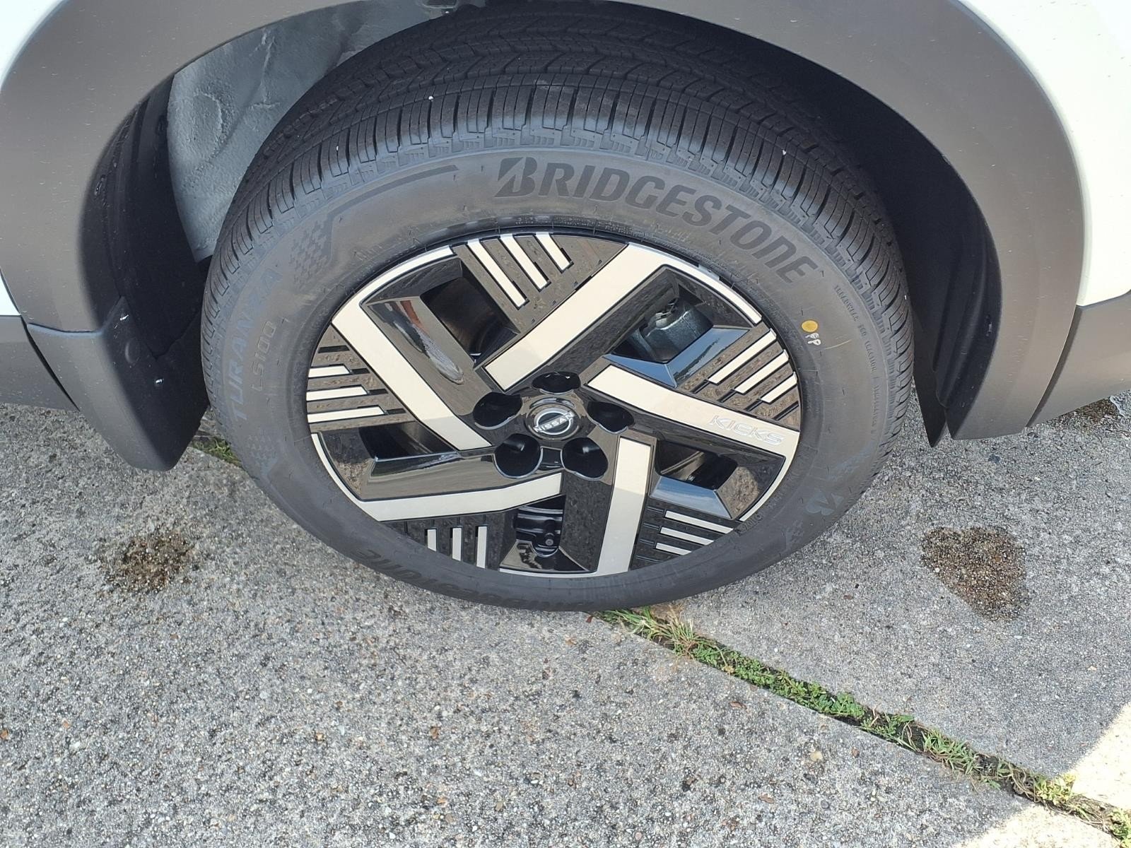 2026 Nissan Kicks SV White at Robbins Nissan