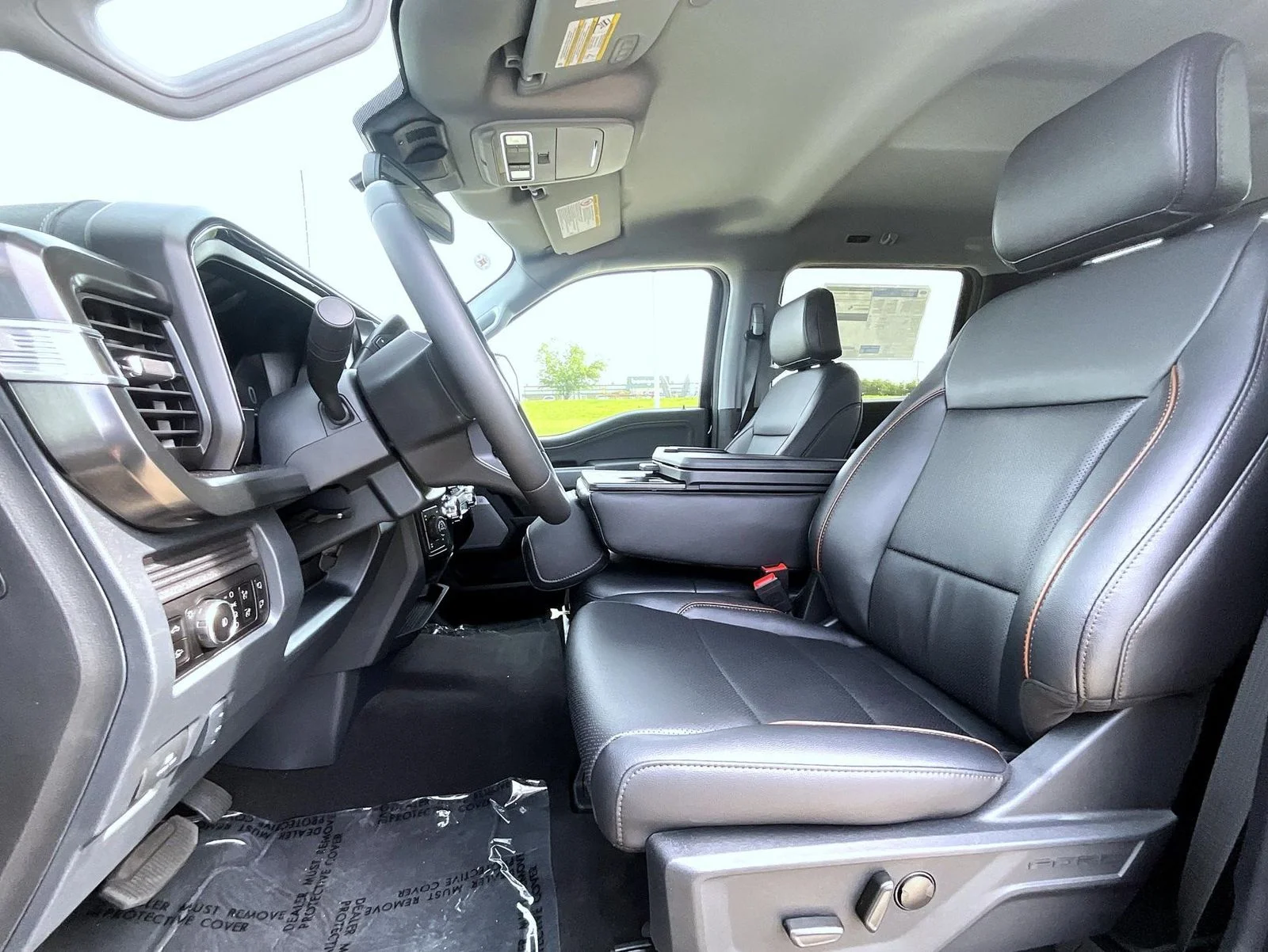 New 2026 Agate Black Metallic Ford Lariat image 9