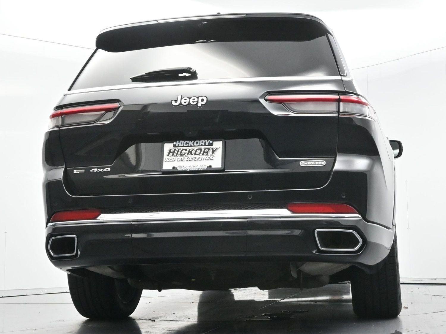 Used 2023 Diamond Black Crystal Pearlcoat Jeep Overland image 58