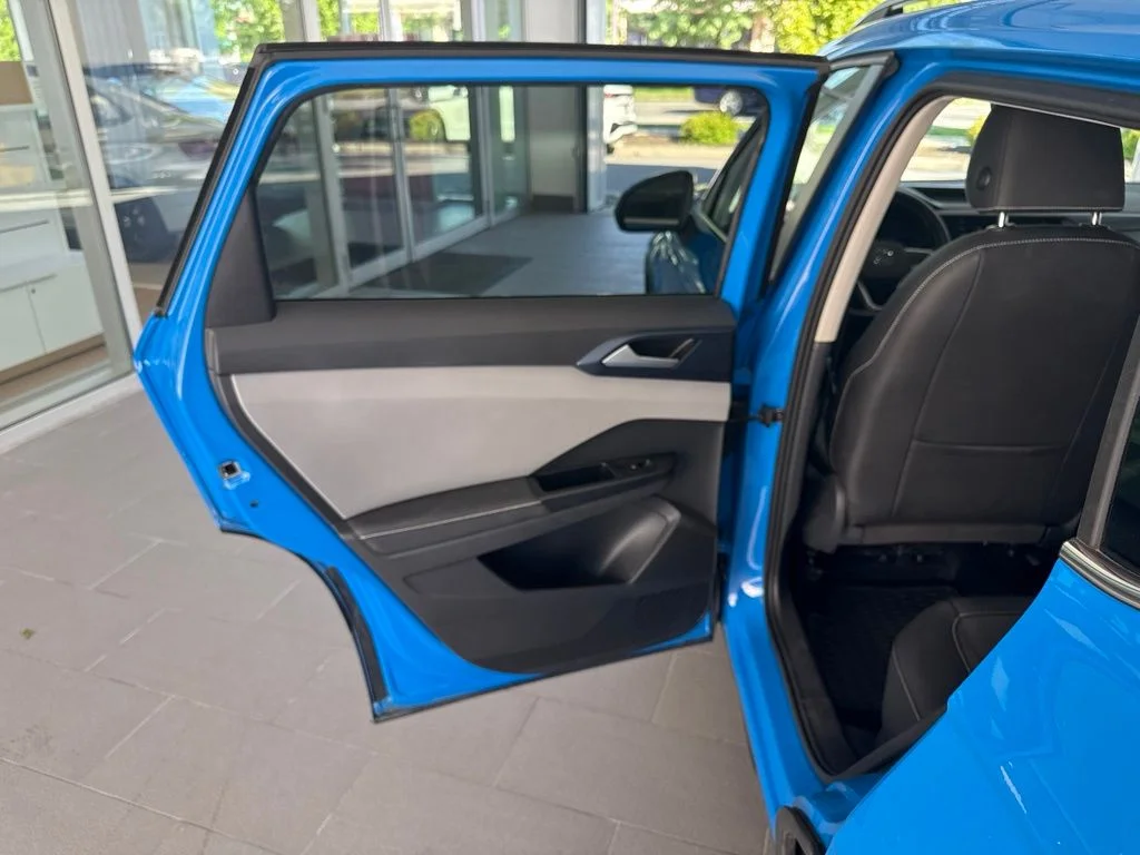 Used 2024  Volkswagen 1.5T SE image 18
