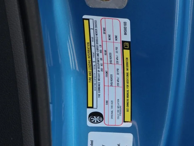 Used 2009 Blue Dodge R/T image 28