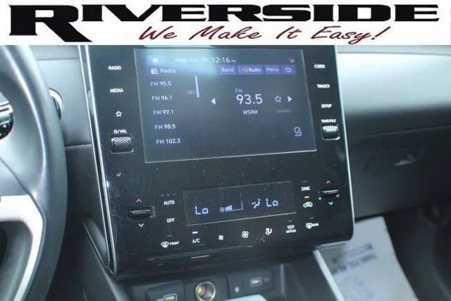 Used 2022 Phantom Black Hyundai SEL image 11
