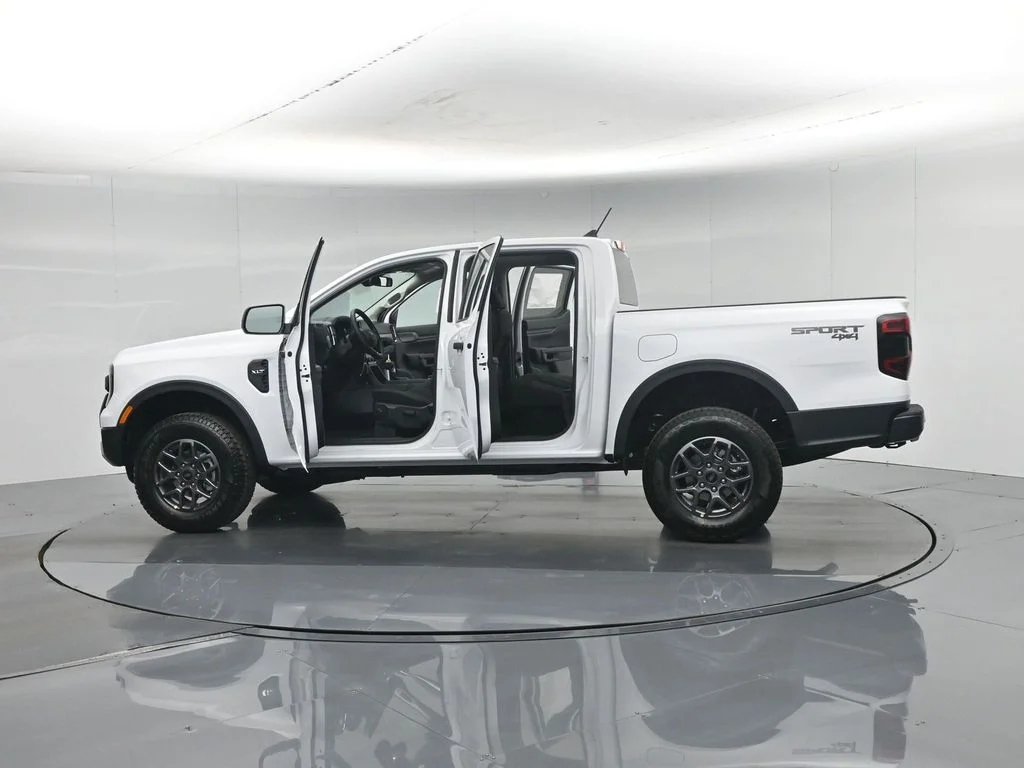 New 2026 Oxford White Ford XLT image 32