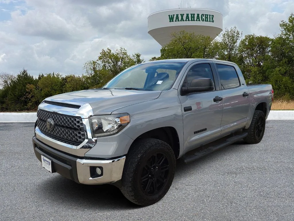 Used 2019 Gray Toyota SR5 image 3