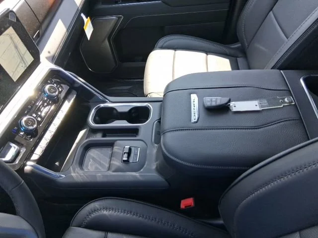 2026 GMC Sierra 2500HD Denali - Photo 12