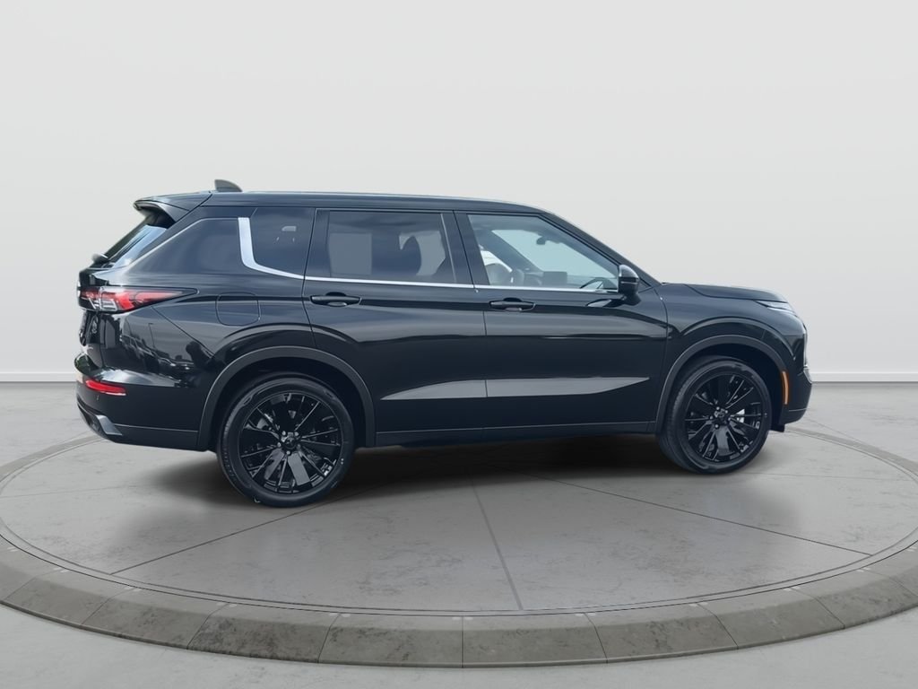 New 2026 BLK DIAMOND Mitsubishi LE image 7
