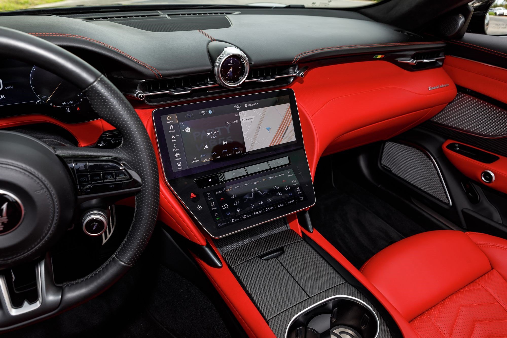 Used 2024 Nero Assoluto Maserati Trofeo image 31