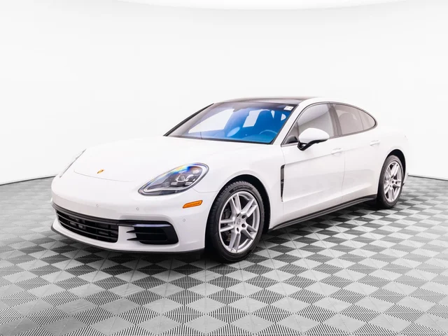 2018 Porsche Panamera 4