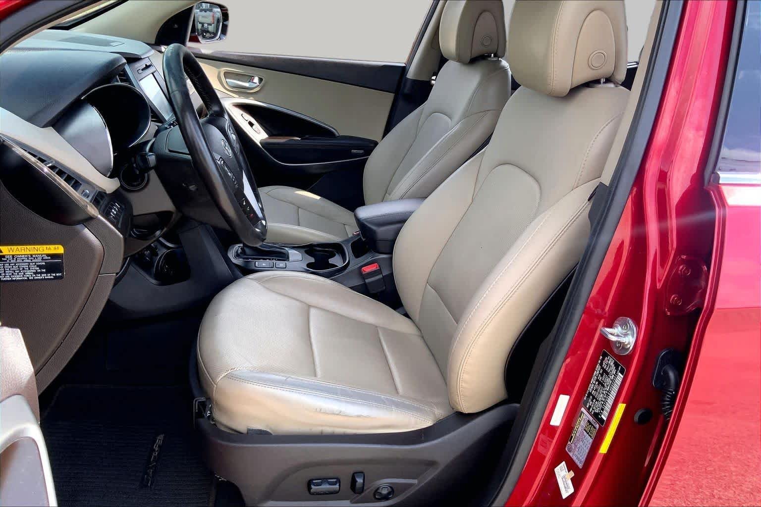 Used 2017 Serrano Red Hyundai 2.4L image 8