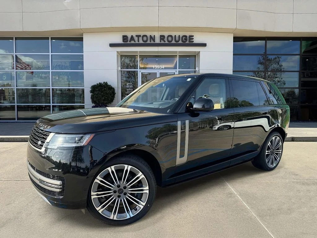 2026 Land Rover Range Rover 4.4 SE LWB 7's photo