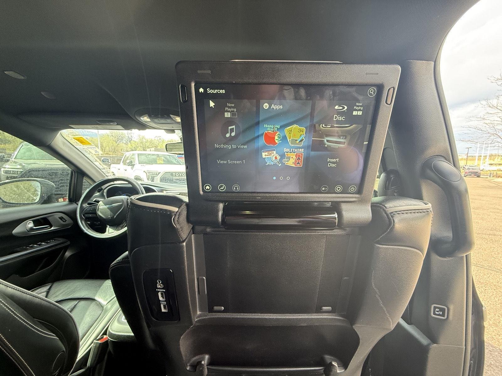 2020 Chrysler Pacifica Hybrid Limited - Photo 15
