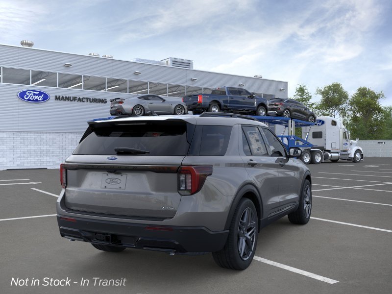 New 2026 Carbonized Gray Metallic Ford ST-Line image 8