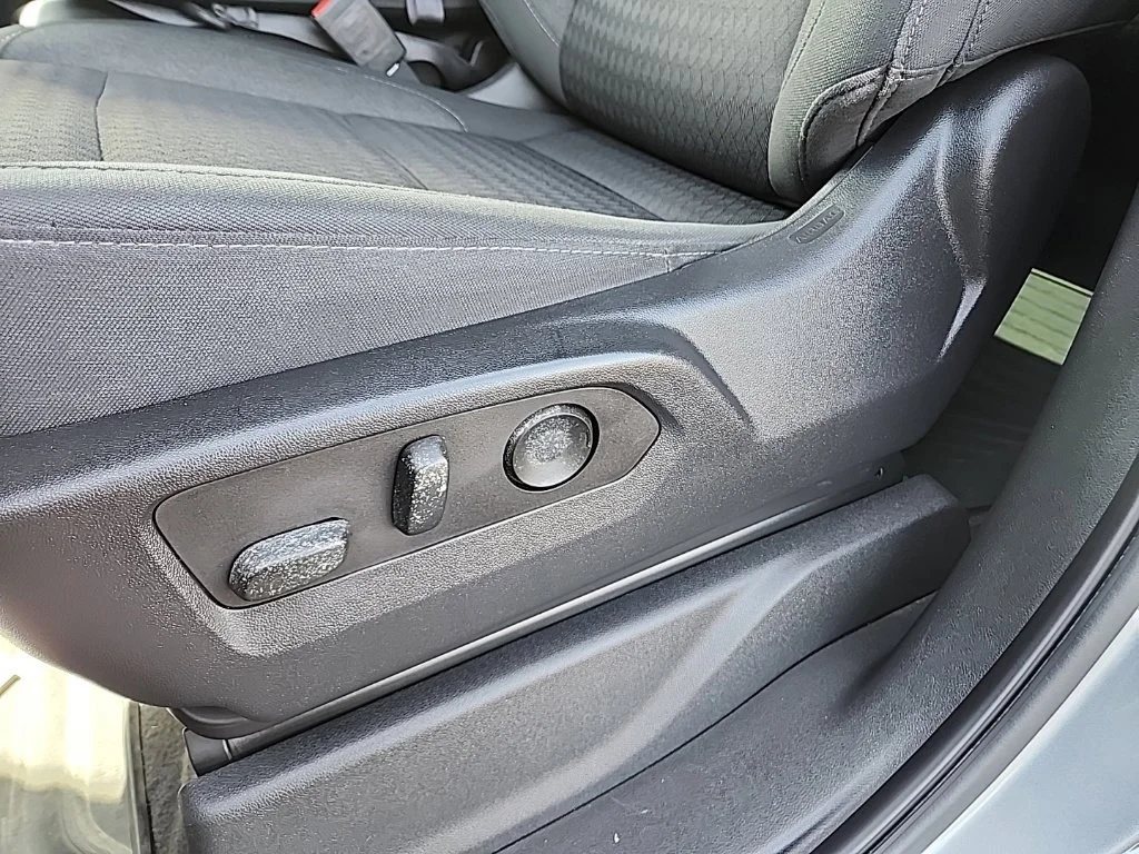 Used 2023 Gray Chevrolet Custom image 13