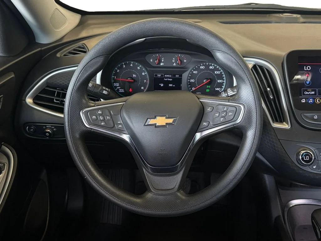 Used 2024 Mineral Gray Metallic Chevrolet 1LT image 18