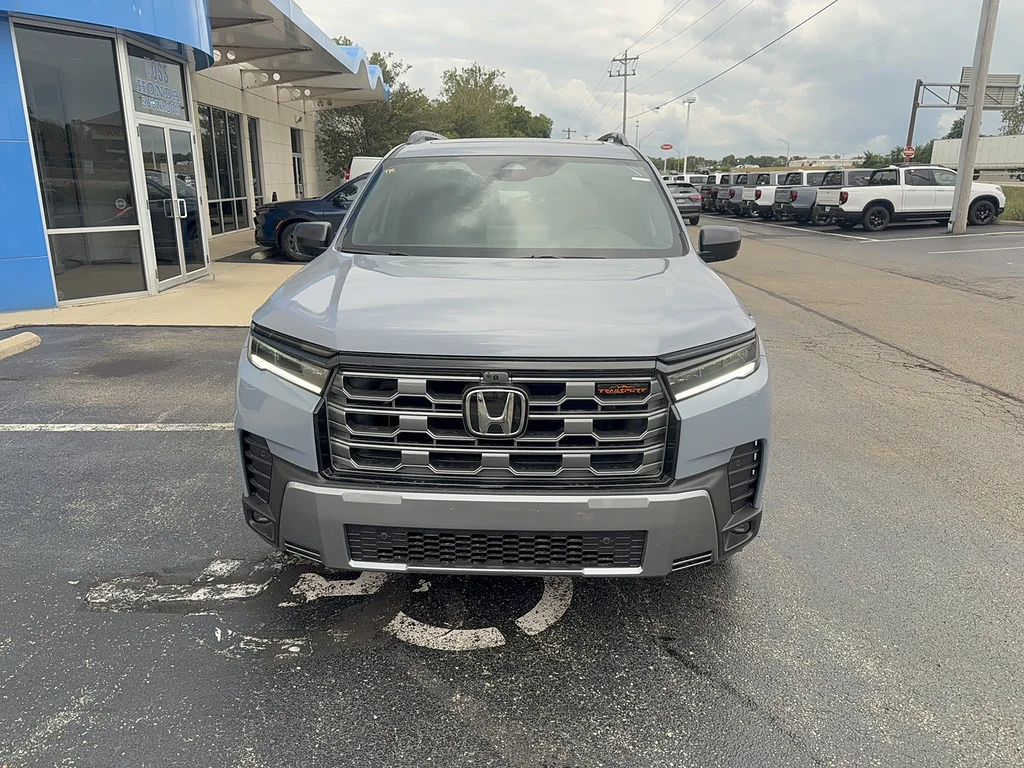 New 2026 Sonic Gray Pearl Honda TrailSport image 2