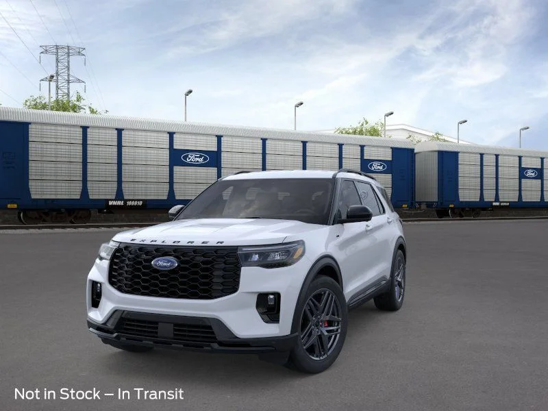 New 2026 Space White Metallic Ford ST-Line image 2