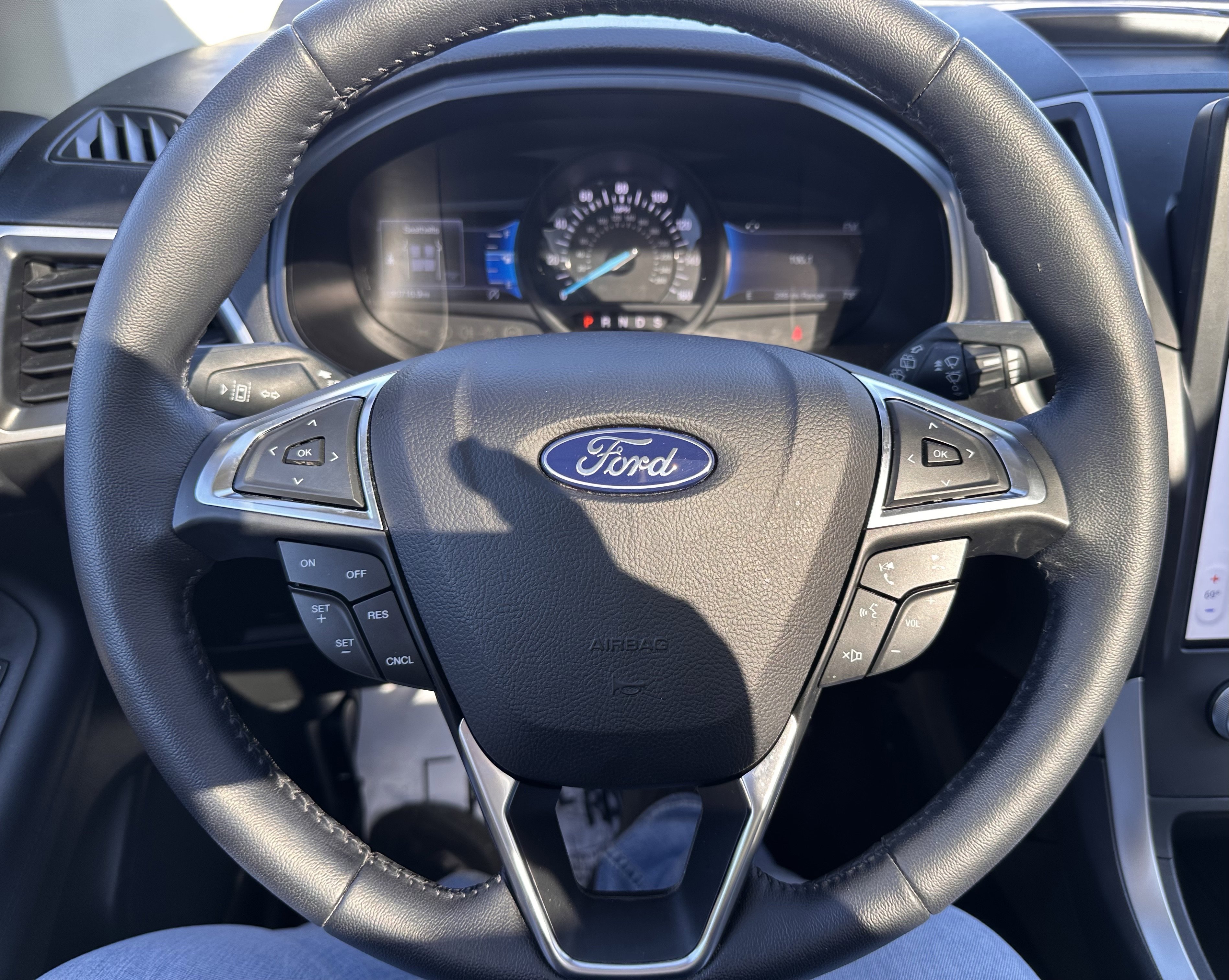 Certified Used 2022 Star White Metallic Tri-Coat Ford SEL image 20