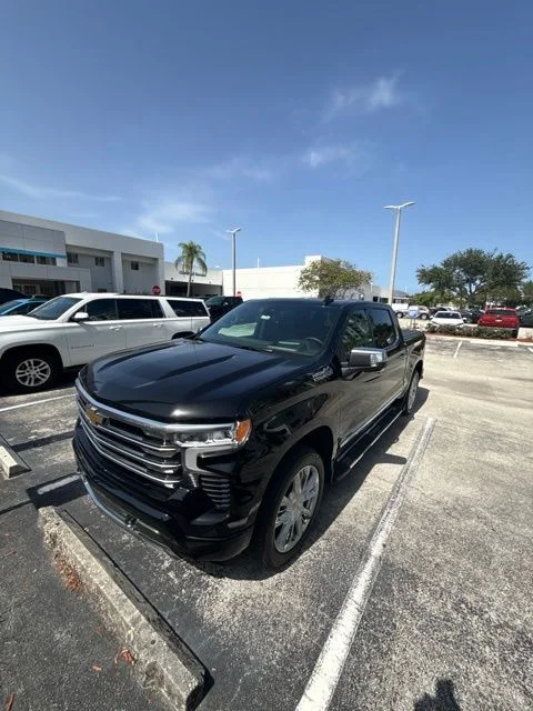 Used 2026 Black Chevrolet High Country image 2