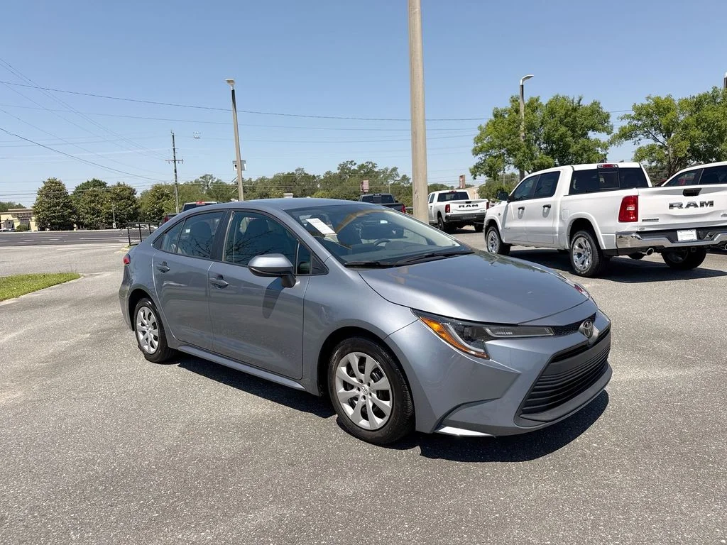 2024 Toyota Corolla LE CVT's photo