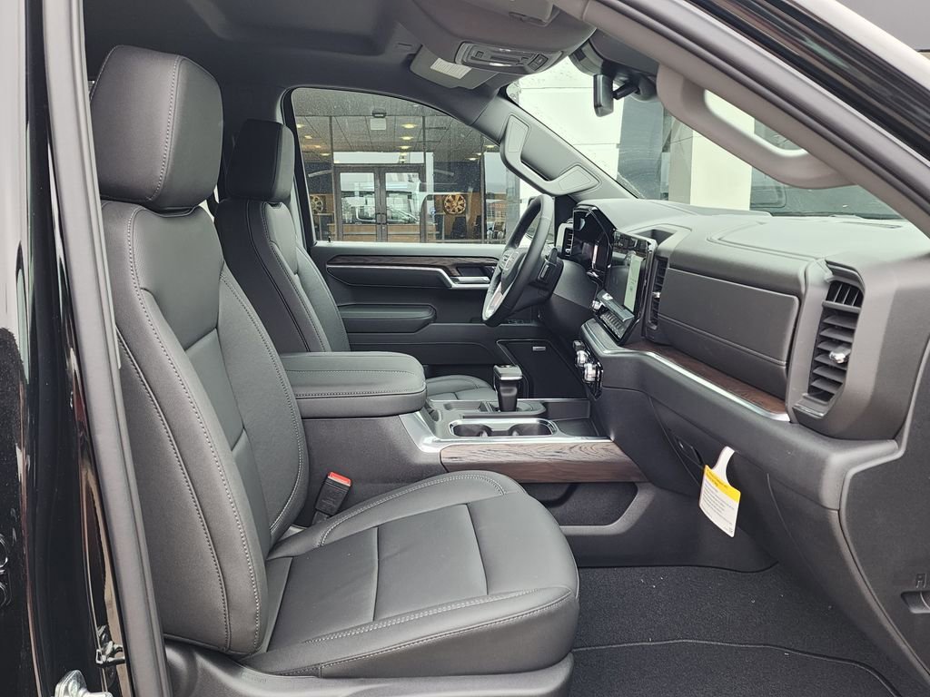2026 GMC Sierra 1500 SLT - Photo 38
