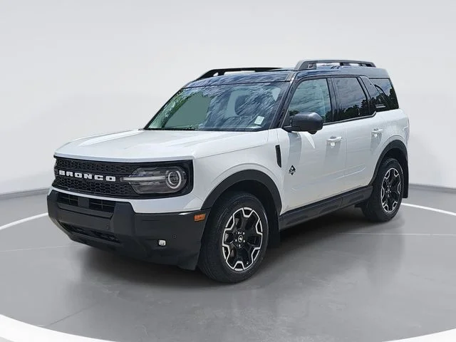 Used 2025 White Ford Outer Banks image 7