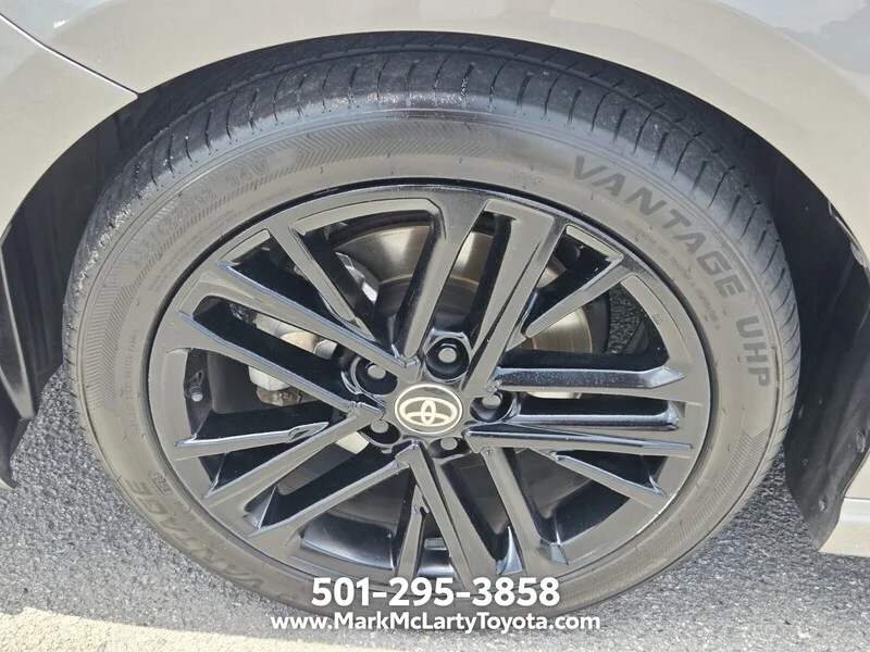 Used 2025 GRAY TOYOTA SE image 14