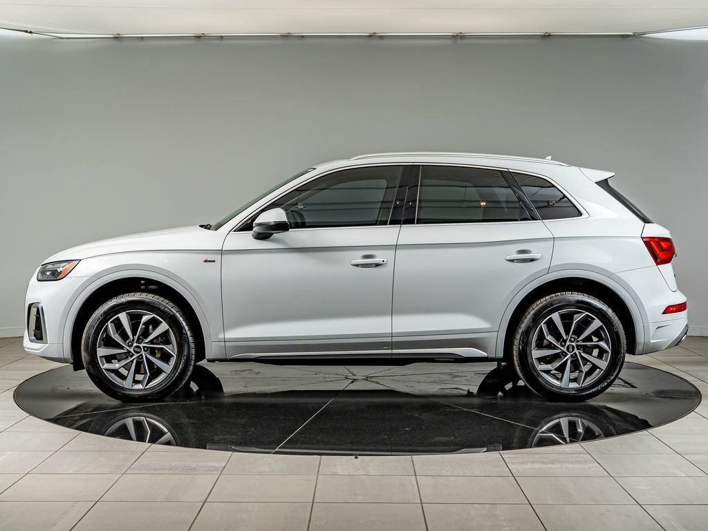 Used 2023 Glacier White Metallic Audi 45 S line Premium image 8
