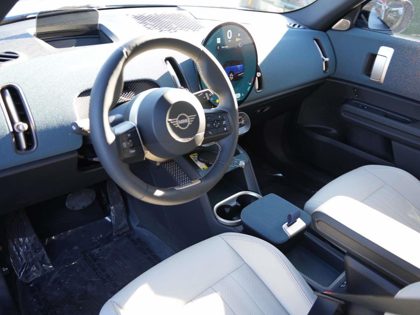 2025 MINI Countryman S - Photo 10