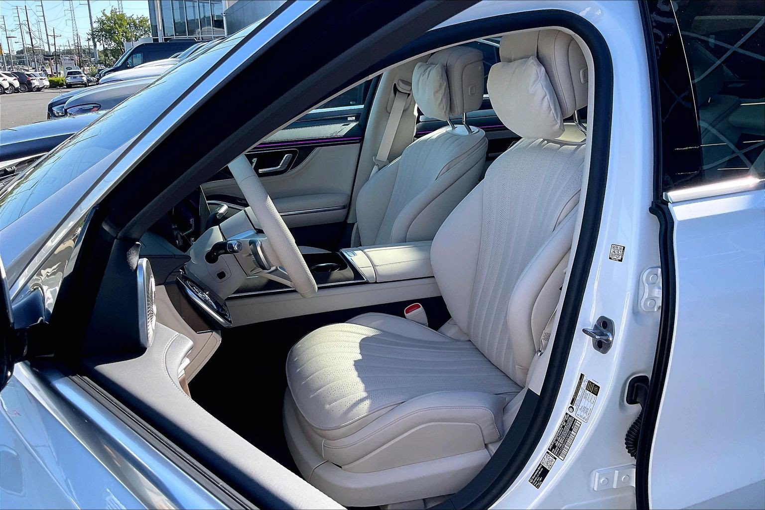 New 2027 MANUFAKTUR Moonlight White Metallic Mercedes-Benz S 500 image 22