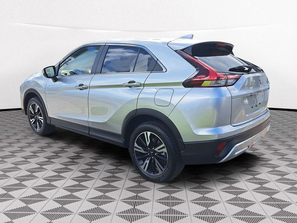 2026 Mitsubishi Eclipse Cross SE - Photo 4