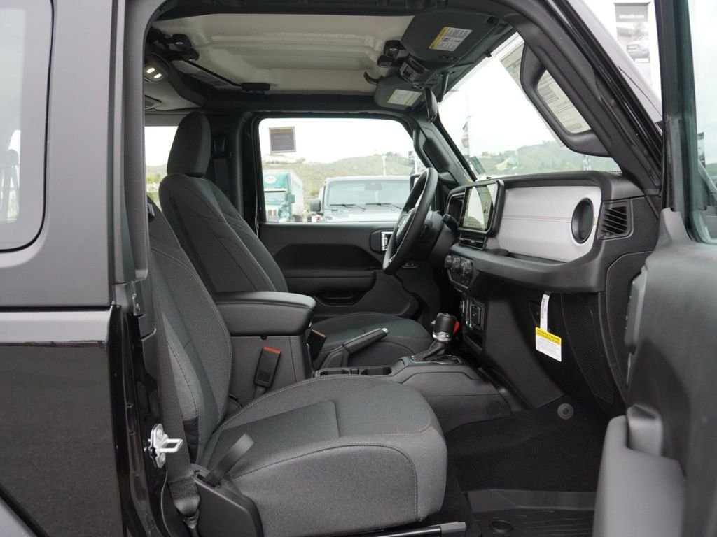 New 2026 Black Clear-Coat Exterior Paint Jeep Sport image 20