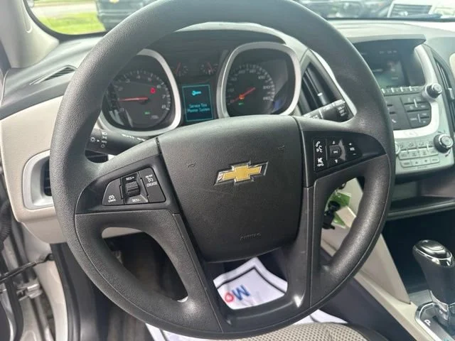 Used 2017 SILVER ICE METALLIC Chevrolet LS image 15
