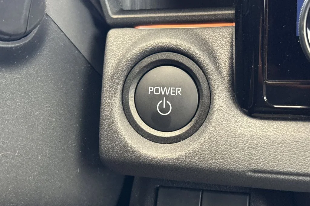 New 2026 Wind Chill Pearl <sup>1</sup> Toyota  SE image 23